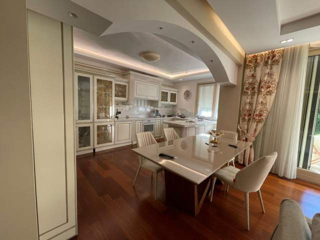 Tirane, jepet me qera apartament 2+1+BLK Kati 2, 150 m² 1.700 Euro (Air Albania)