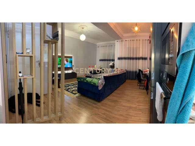 Tirane, shitet apartament 2+1+BLK Kati 8, 101 m² 125.000 Euro (ALI DEMI)