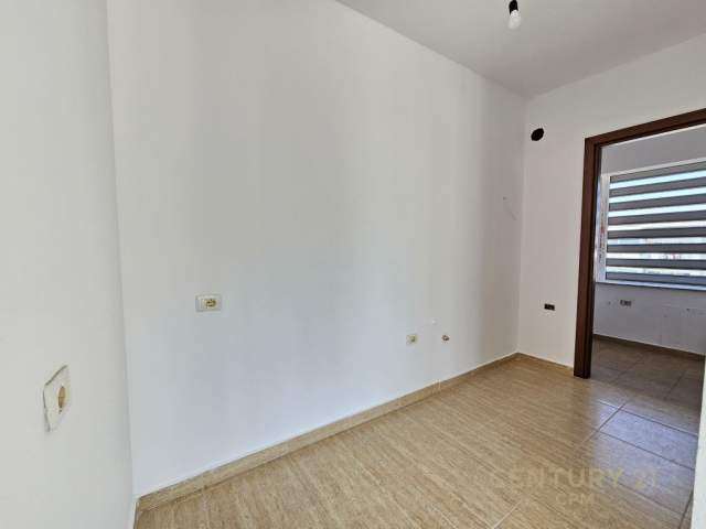 Tirane, shitet apartament 2+1+BLK Kati 11, 137 m² 130.000 Euro (ISH FUSHA E AVIACIONIT)