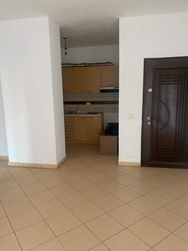Tirane, jepet me qera apartament 1+1+BLK Kati 2, 80 m² 27.000 Leke (Prane Bar Oslo)