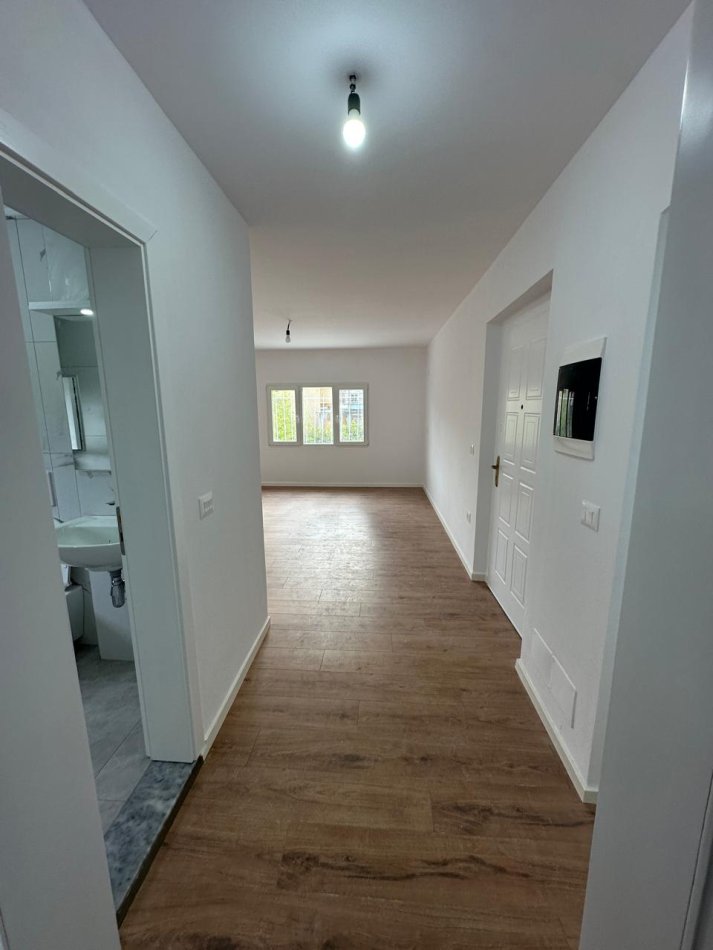Tirane, shitet apartament 1+1 Kati 2, 57 m² 75.000 € (Halit Bega)