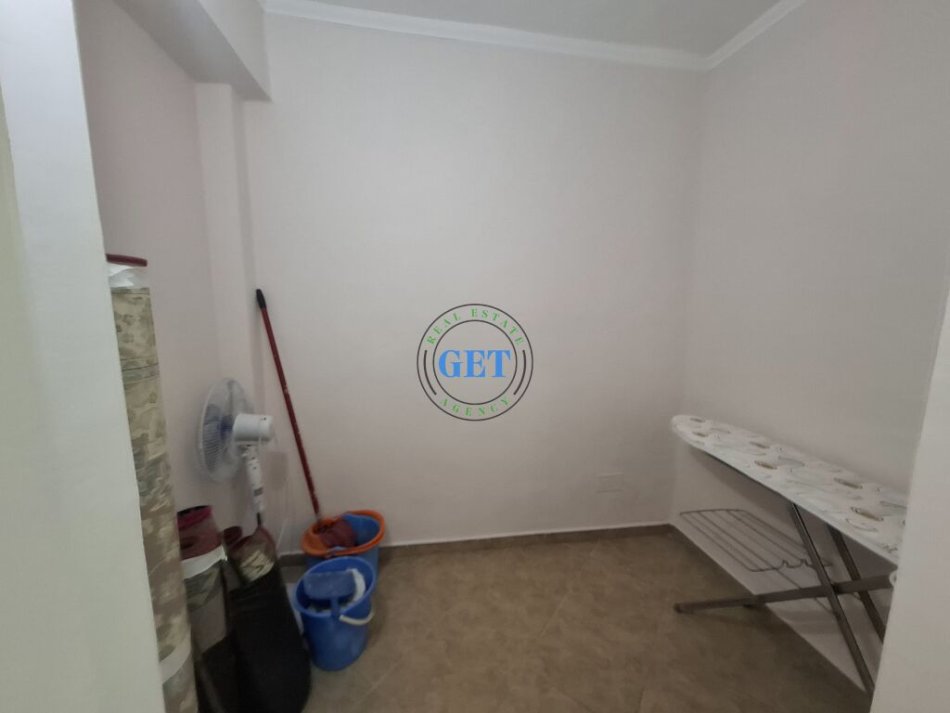 Durres, jepet me qera apartament 2+1+Aneks Kati 1, 110 m² 500 € 