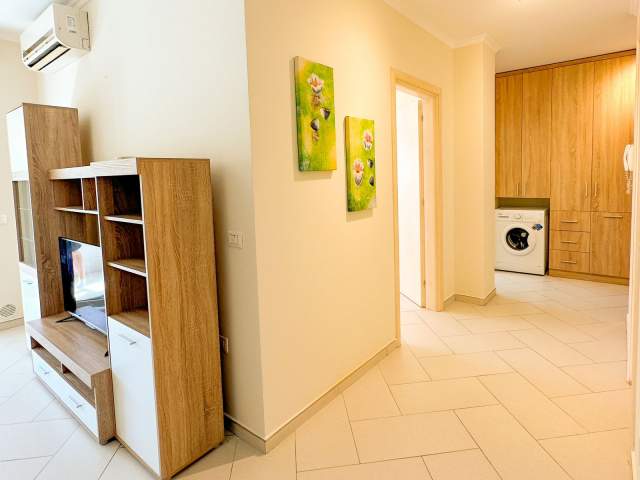 Tirane, jepet me qera apartament 2+1+BLK Kati 6, 76 m² 650 Euro (pallati Tibo)