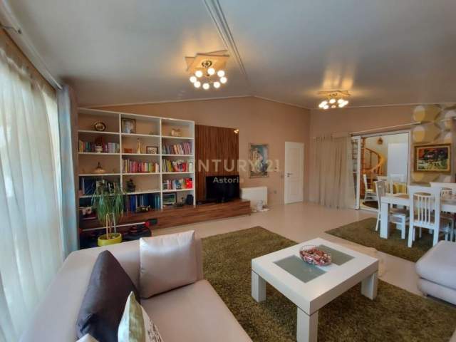 Tirane, shes apartament 2+1 160.000 Euro (FRESK)