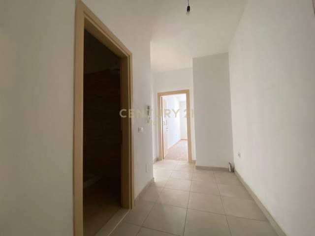 Tirane, shitet apartament 1+1+BLK Kati 6, 78 m² 90.000 Euro (kinostudio)