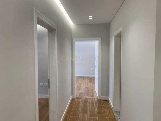 Tirane, jap me qera apartament 1+1+BLK Kati 7, 110 m² 350 Euro