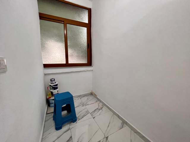 Tirane, jepet me qera apartament 4+1 Kati 2, 110 m² 350 Euro (rruga dibres)