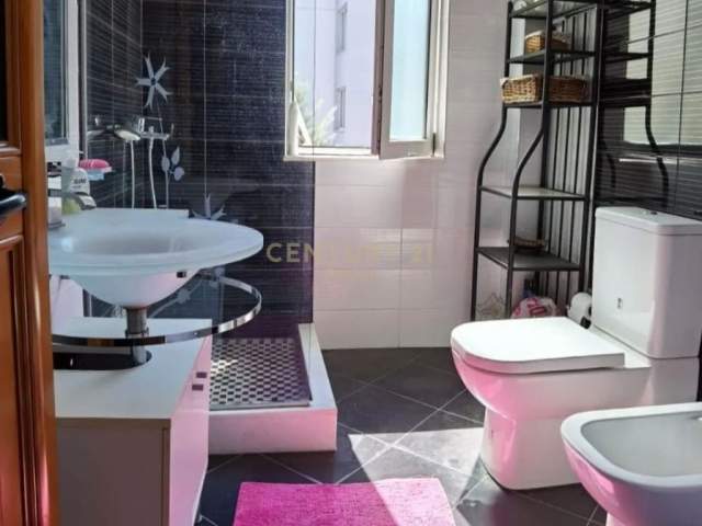 Tirane, shes apartament 2+1+BLK Kati 3, 118 m² 195.000 Euro (liqeni i thate)
