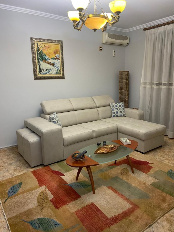 Tirane, jepet me qera apartament 3+1 Kati 4, 80 m² 600 € (Mine Peza)