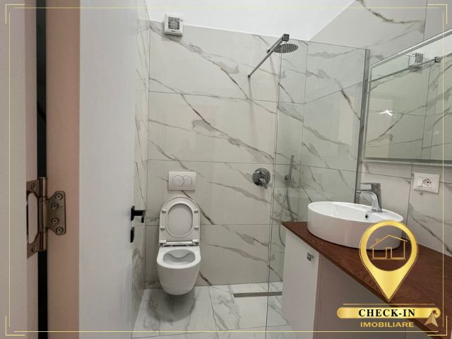 Durres Plazh, shitet apartament ne plazh 1+1+Aneks+Ballkon Kati 8, 68 m² 90.000 € (Rruga Pavaresia)