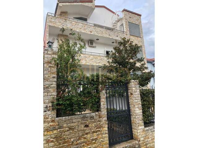 Tirane, shitet Vile Kati 4, 485 m² 395.000 Euro (Kodra e priftit, Tirana, Albania)