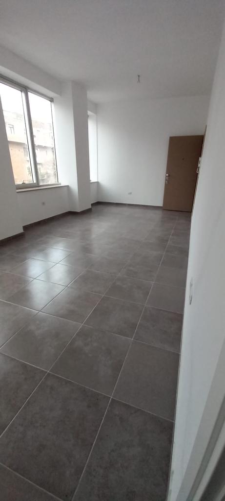 Tirane, jepet me qera Kati 2, 470 Euro