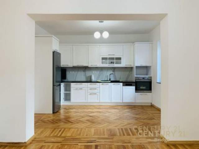 Tirane, jepet me qera apartament 2+1+BLK Kati 3, 92 m² 600 Euro (Myslym Shyri)