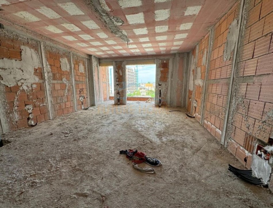 Tirane, shitet apartament 2+1+Ballkon Kati 5, 112 m² 173.910 € (Bulevardi i Ri)