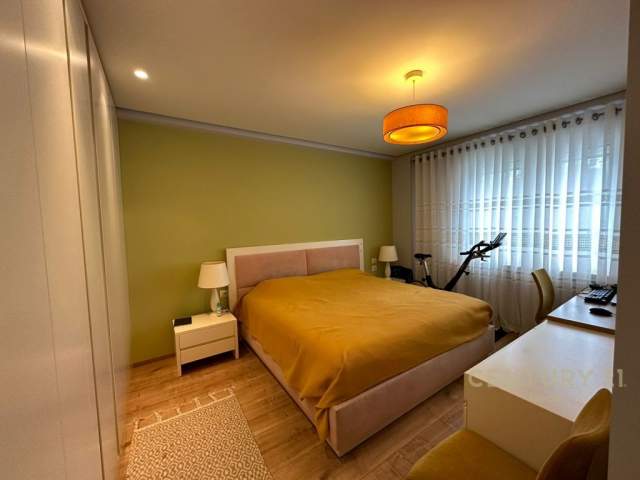 Tirane, shitet apartament Kati 2, 114 m² 210.000 Euro (Tirana, Albania)