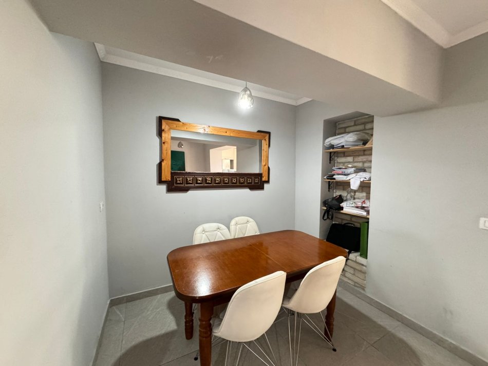 Tirane, shitet apartament , 