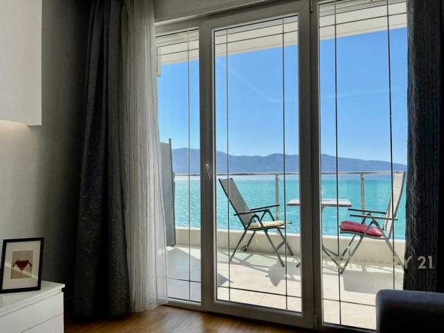 Vlore, shitet apartament Kati 5, 75 m² 260.000 Euro (Vlorë, Albania)