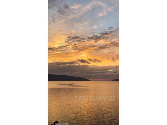Vlore, shitet apartament Kati 5, 75 m² 260.000 Euro (Vlorë, Albania)