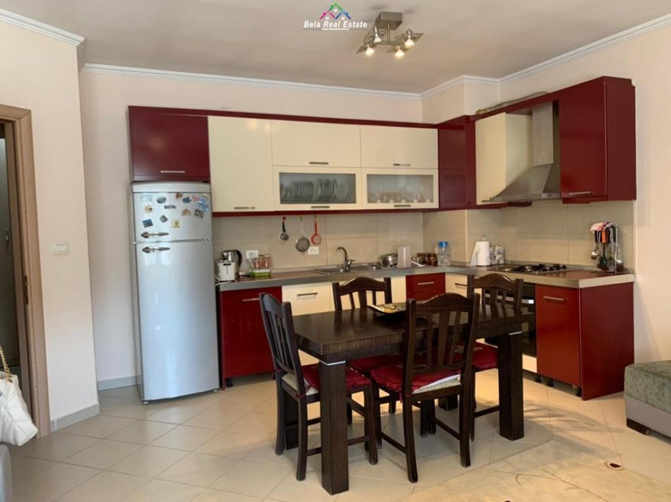 Tirane, shes apartament 2+1 Kati 5, 99 m² 125.000 € (yzberisht)