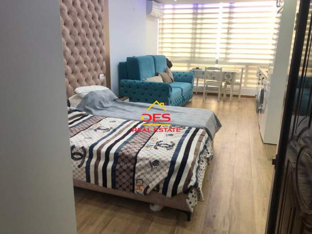 Vlore, jepet me qera garsonier Kati 2, 40 m² 300 Euro (Rruga Murat Terbaci)