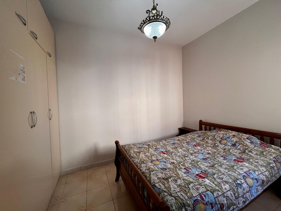 Tirane, jepet me qera apartament 2+1+Ballkon Kati 6, 96 m² 600 € (Bulevardi Zogu i Pare)