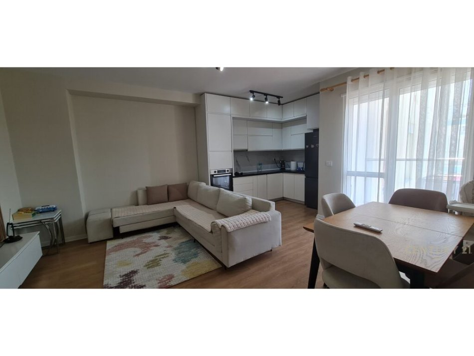 Tirane, shitet 2+1+Ballkon Kati 6, 77 m² 147.000 € (Ne zonen e Selites, te ish Qyteti i Nxenesve)