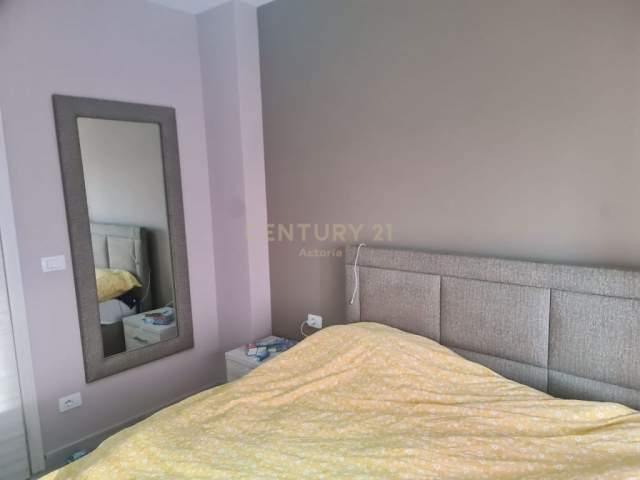 Tirane, jepet me qera apartament 1+1+BLK Kati 8, 62 m² 320 Euro (ASTIR)