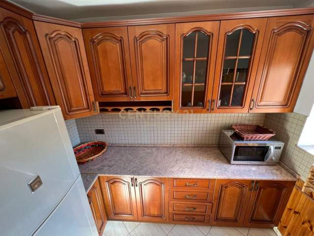 Tirane, jepet me qera apartament 1+1+BLK Kati 5, 65 m² 370 Euro (Rruga Asim Vokshi)