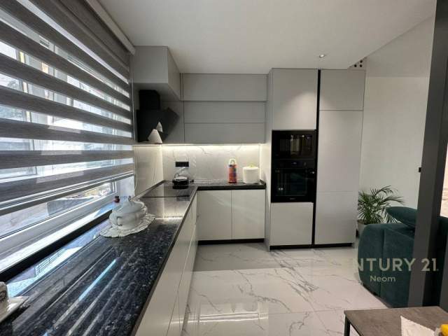 Tirane, shes apartament 3+1 140 m² 1.500 Euro (kopshti Zoologjik)