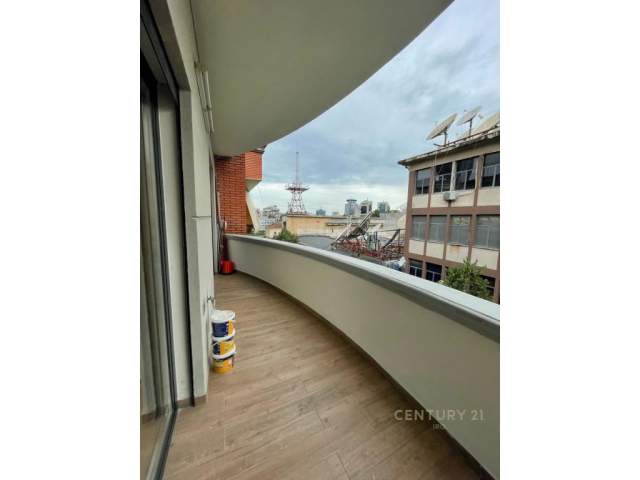 Tirane, jepet me qera apartament Kati 5, 120 m² 1.600 Euro (Prane Coin Tirana, Albania)
