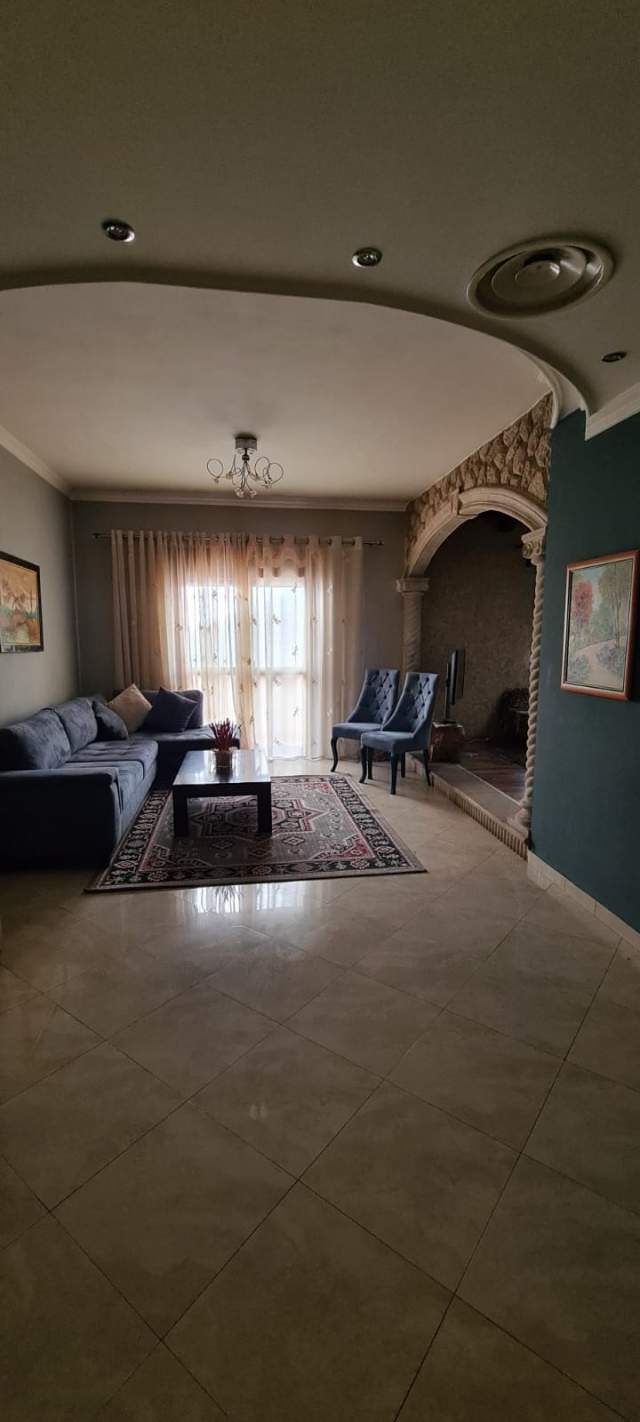 Tirane, shes Vile 504 m² 1.000.000 Euro (Myslym Shyri)