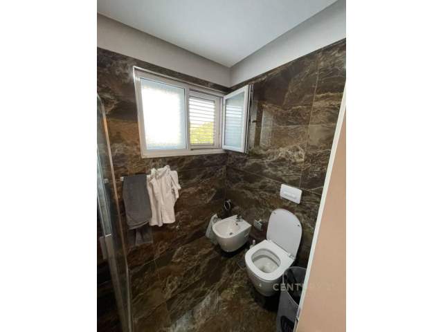 Tirane, ofert apartament Kati 5, 71 m² 135.000 Euro (Kopshti Zoologjik Tirana, Albania)