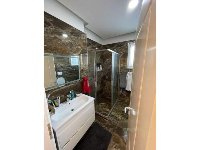 Tirane, ofert apartament Kati 5, 71 m² 135.000 Euro (Kopshti Zoologjik Tirana, Albania)