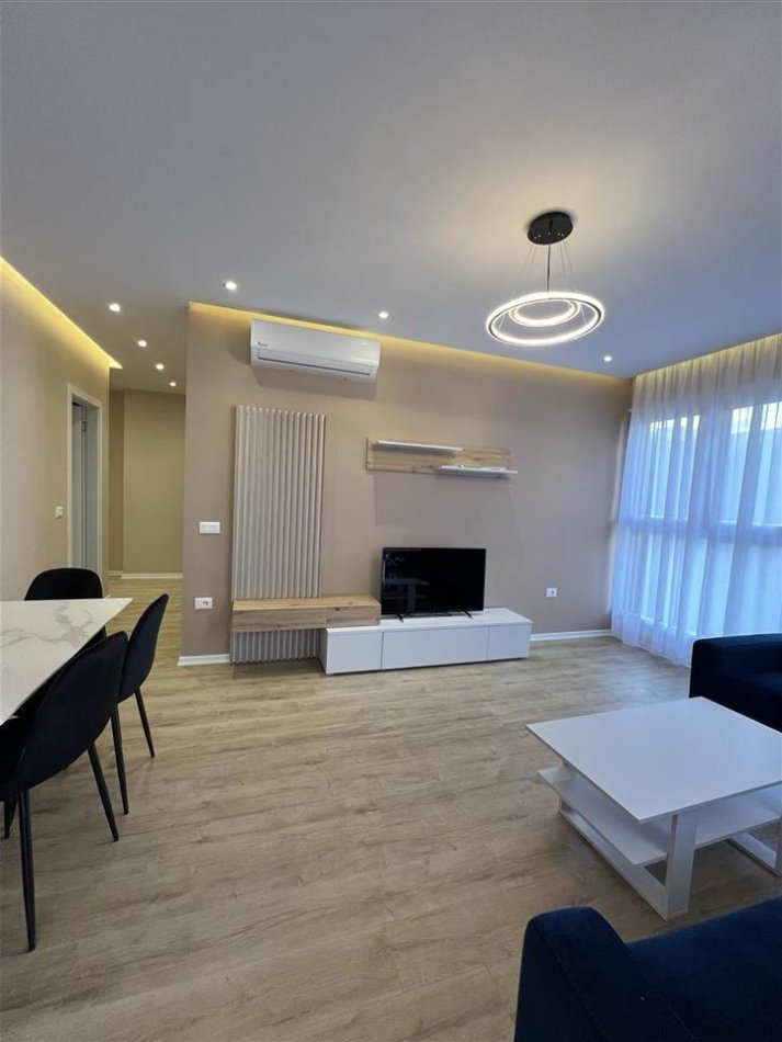 Tirane, jepet me qera apartament 1+1 Kati 6, 72 m² 570 € (don bosko)