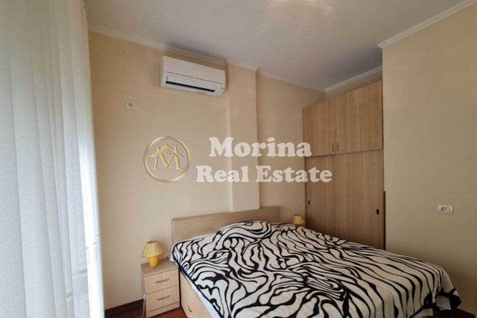 Tirane, jepet me qera apartament duplex 2+1 Kati 2, 126 m² 450 € (Mullet)