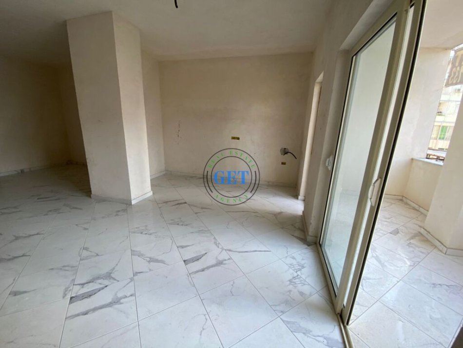 Durres, shitet apartament 2+1 Kati 2, 90 m² 130.000 € (Plazh Rrota Kuqe)
