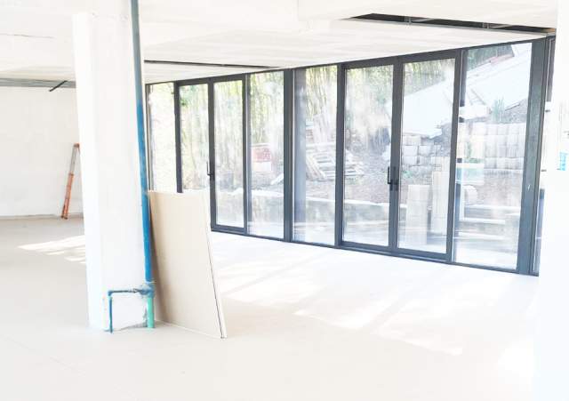 Tirane, shitet ambjent biznesi 1.660 m² 1.660.000 Euro