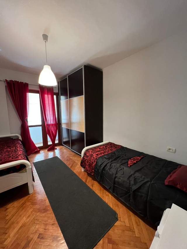Tirane, jepet me qera apartament 2+1+BLK Kati 4, 60 m² 500 Euro (Pazari i Ri)