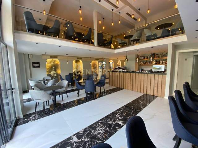Tirane, jepet me qera ambjent biznesi 1.950 Euro (OXHAKU)