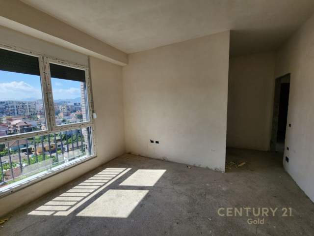 Tirane, shitet apartament 3+1+BLK Kati 6, 120 m² 165.000 Euro (ish fusha e aviacionit)