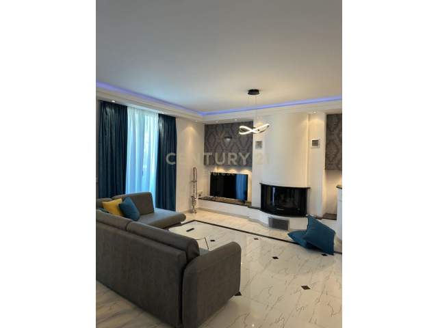 Tirane, jepet me qera apartament duplex 3+1+A Kati 6, 200 m² 1.000 Euro (Rr.Durresit)