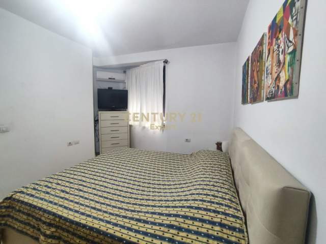 Tirane, jepet me qera apartament 1+1+BLK Kati 2, 68 m² 450 Euro