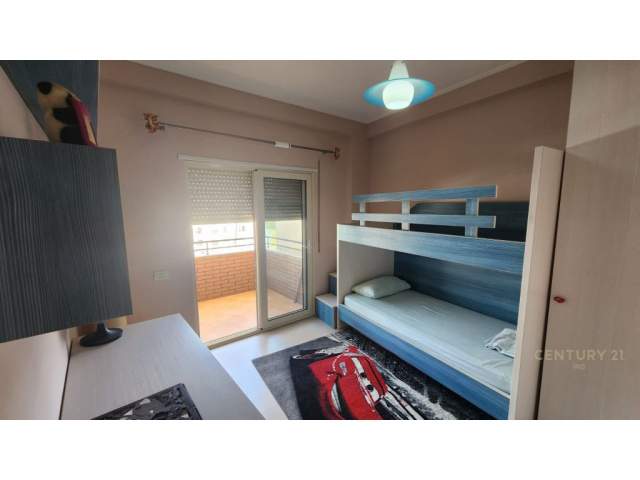 Tirane, jepet me qera apartament 2+1+BLK Kati 4, 113 m² 700 Euro (LIQENI I THATE)