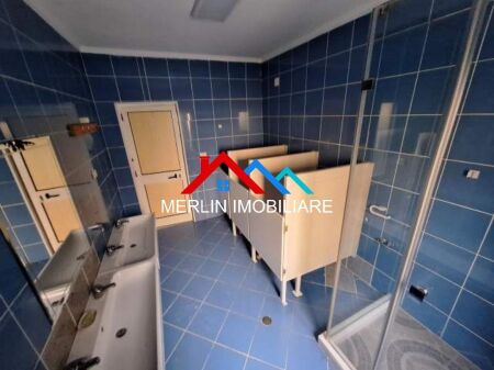 Tirane, jepet me qera Vile 4 Kateshe , 700 m² 3.500 Euro (Sauk)