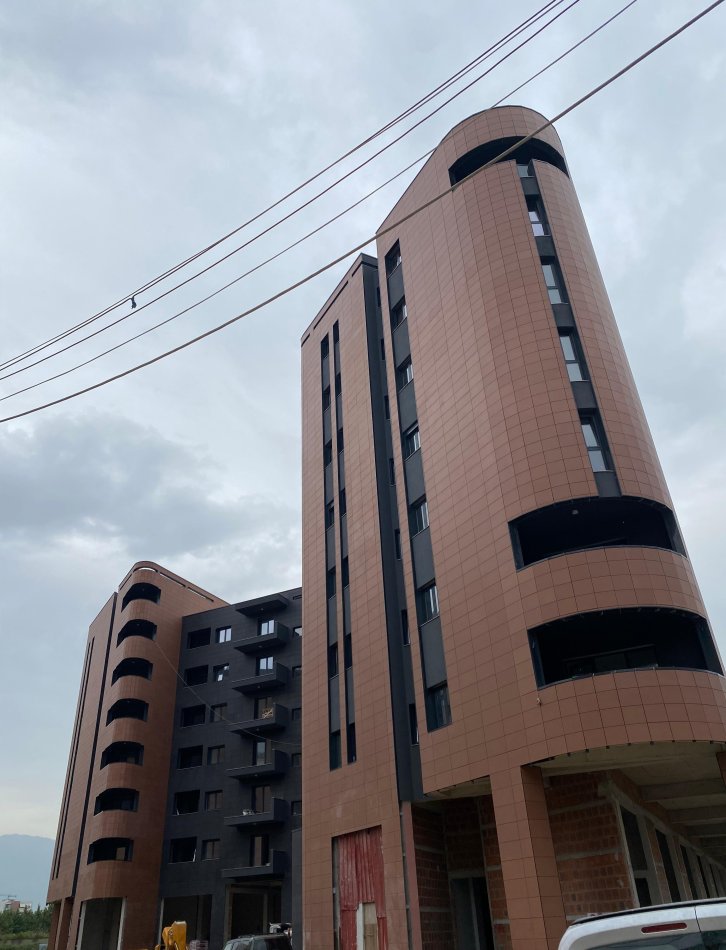 Tirane, shitet apartament 2+1 Kati 2, 112 m² 172.700 € (Rruga Feizi Hizmo)