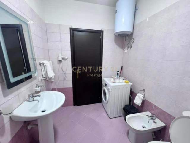 Tirane, shitet apartament 1+1+BLK Kati 8, 78 m² 77.800 Euro (YZBERISHT)