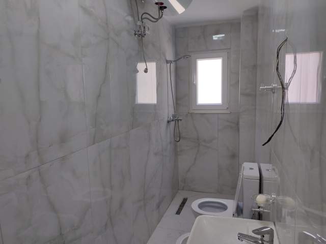 Tirane, jepet me qera apartament 2+1+BLK Kati 2, 70 m² 400 Euro (Rruga e Dibres)