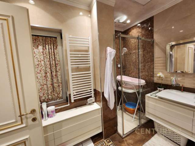 Tirane, shitet apartament 2+1+BLK Kati 5, 131 m² 620.000 Euro (rruga e elbasanit)