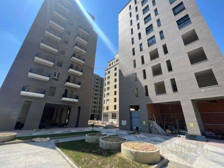 Tirane, shitet 2+1+Ballkon Kati 4, 115 m² 201.250 € (IBN , Fusha Aviacionit)