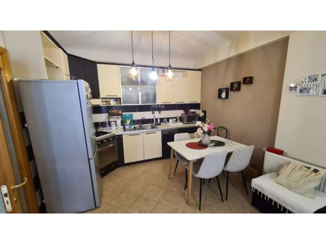 Tirane, shitet apartament 1+1+BLK Kati 5, 69 m² 125.000 Euro (KOMUNA E PARISIT)